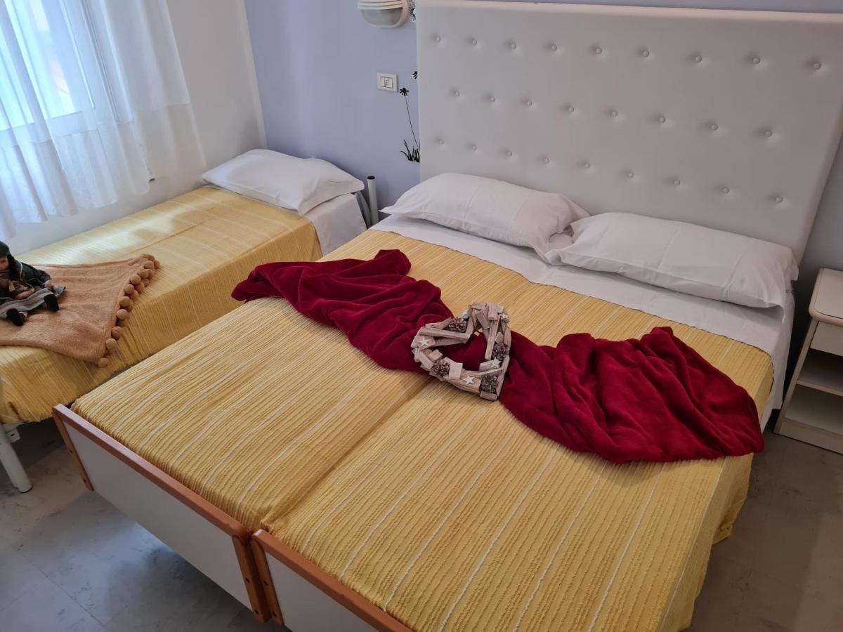Hotel Marconi Miramare Rimini Extérieur photo