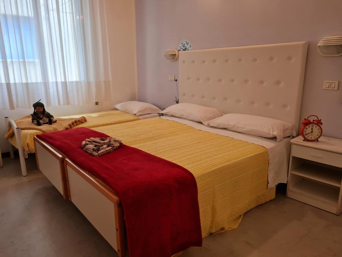 Hotel Marconi Miramare Rimini Extérieur photo