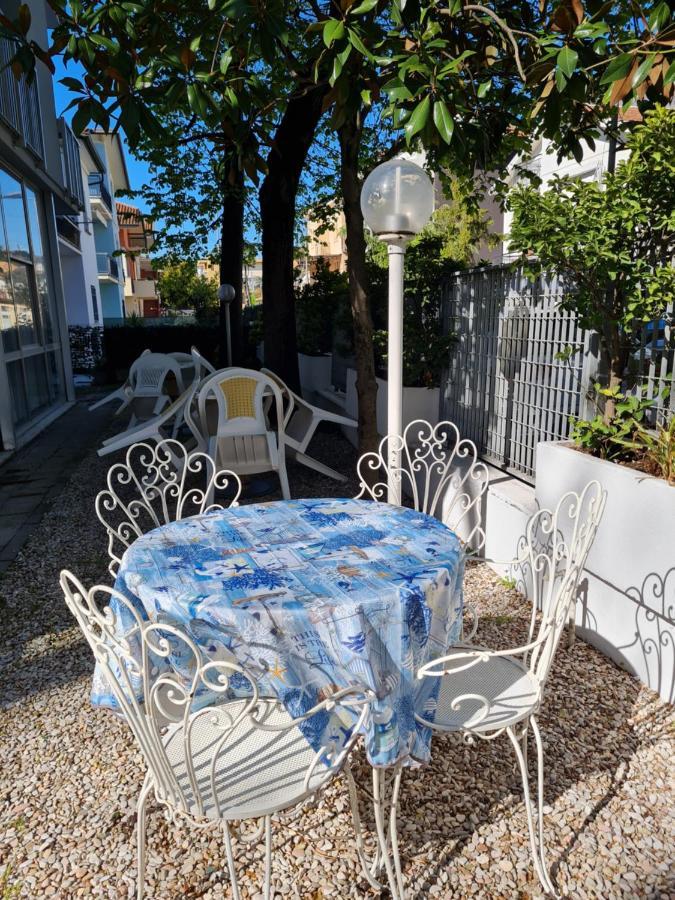 Hotel Marconi Miramare Rimini Extérieur photo