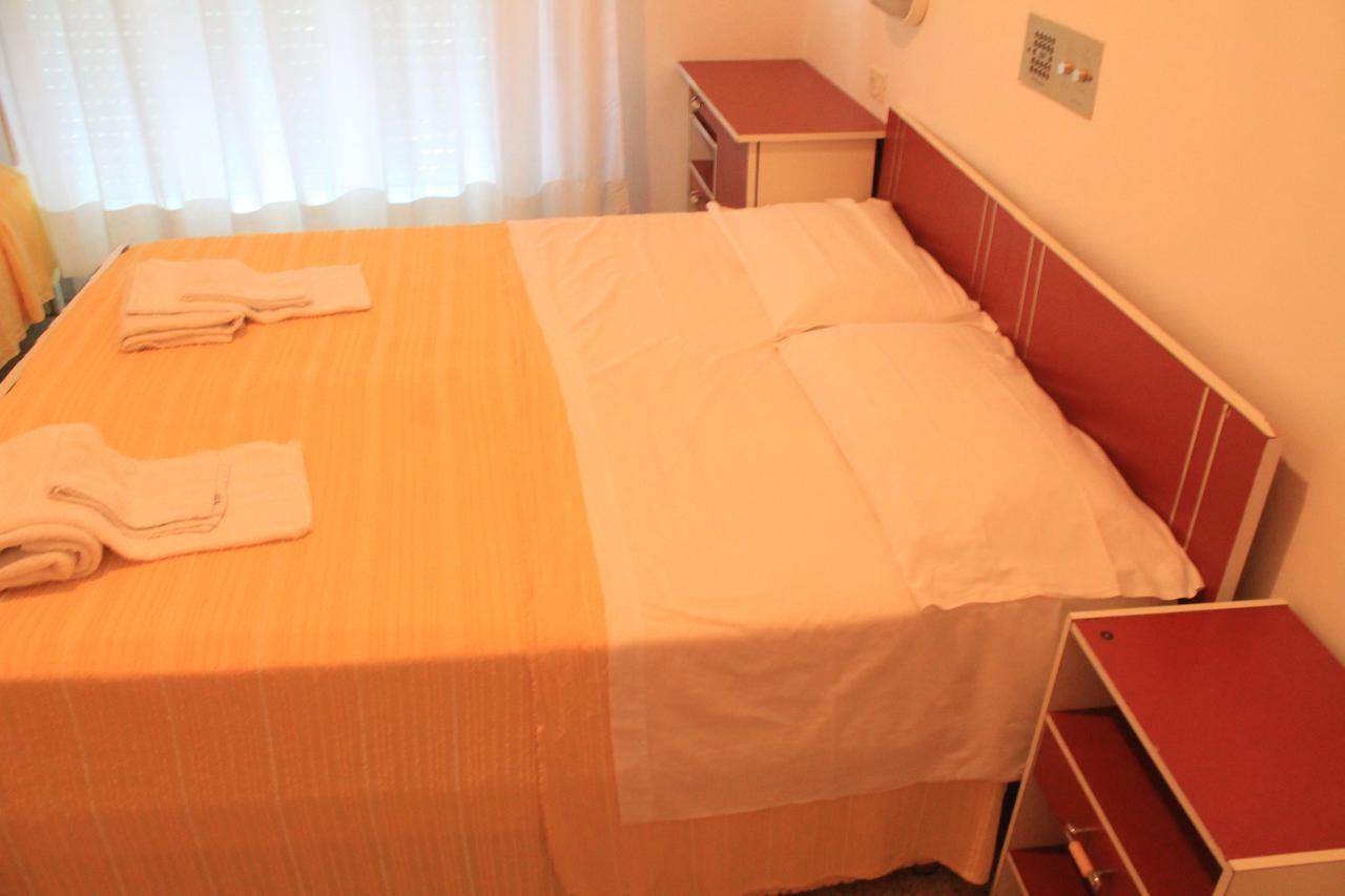 Hotel Marconi Miramare Rimini Extérieur photo